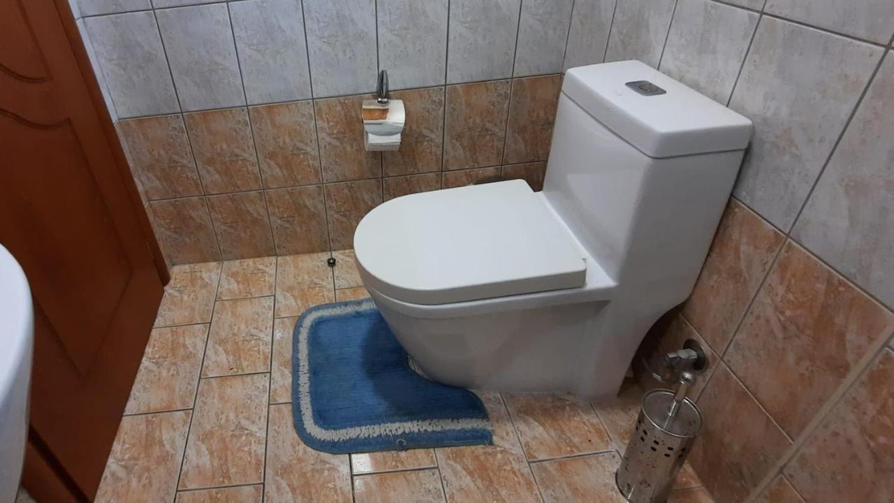 Ioannis - Zimmer mit Zugang zu Terrasse Gavrolimni Exterior foto